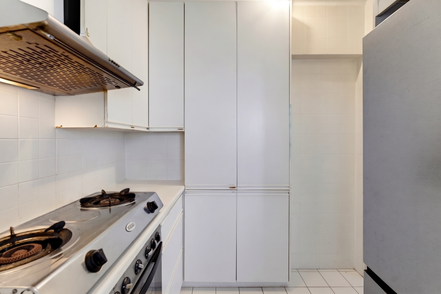2 Bedroom Property for Sale in Sea Point Western Cape